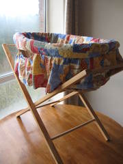 Moses basket with stand,  VGC,  30 EUR